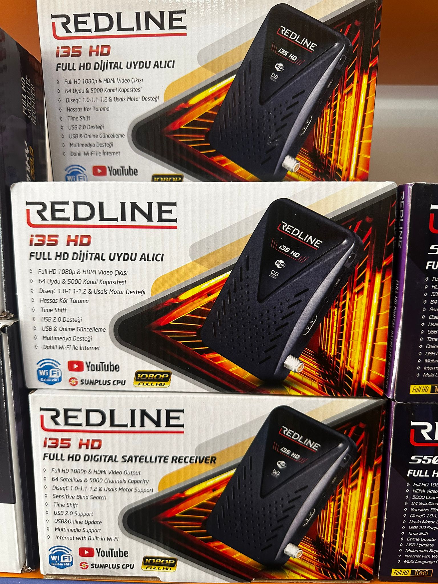 Redline i35 HD Satellite Receiver Redline i35 HD Satellite Receiver